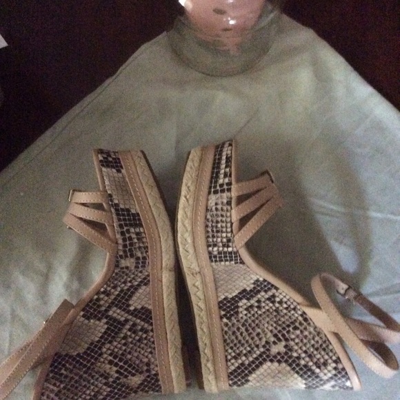 JUST FAB - WEDGE SANDALS - Picture 5 of 5